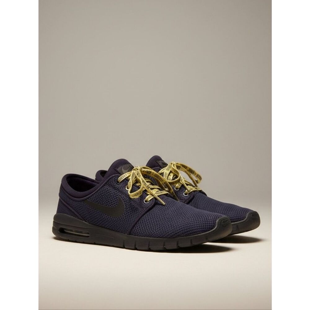 Nike Stefan Janoski Lightweight Knit Sneakers